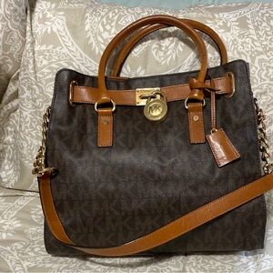 Michael Kors✨🤎💛Dark Brown Satchel with Tan Accents